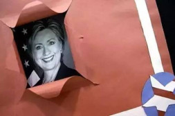 希拉里“邮件门”事件回顾